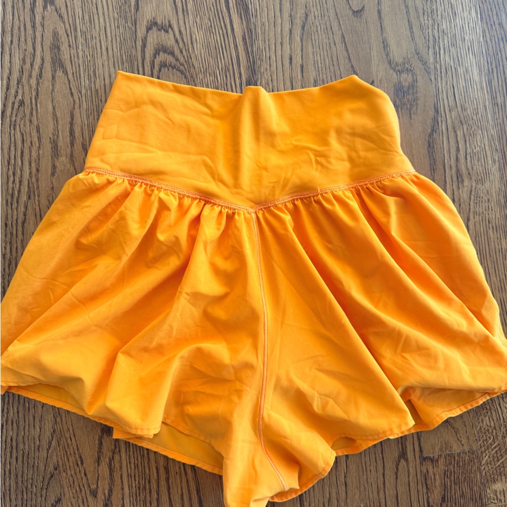 OFfline by Aerie real me flowy Orange Short size Medium
